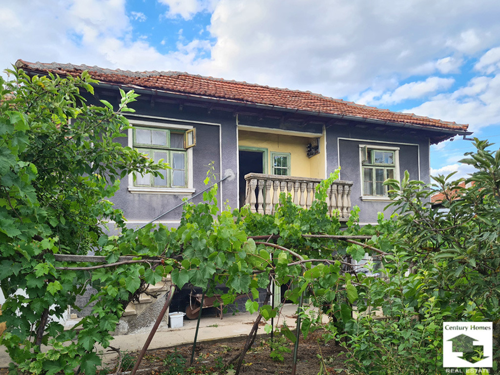 Продава КЪЩА, с. Страхилово, област Велико Търново, снимка 2 - Къщи - 51028543