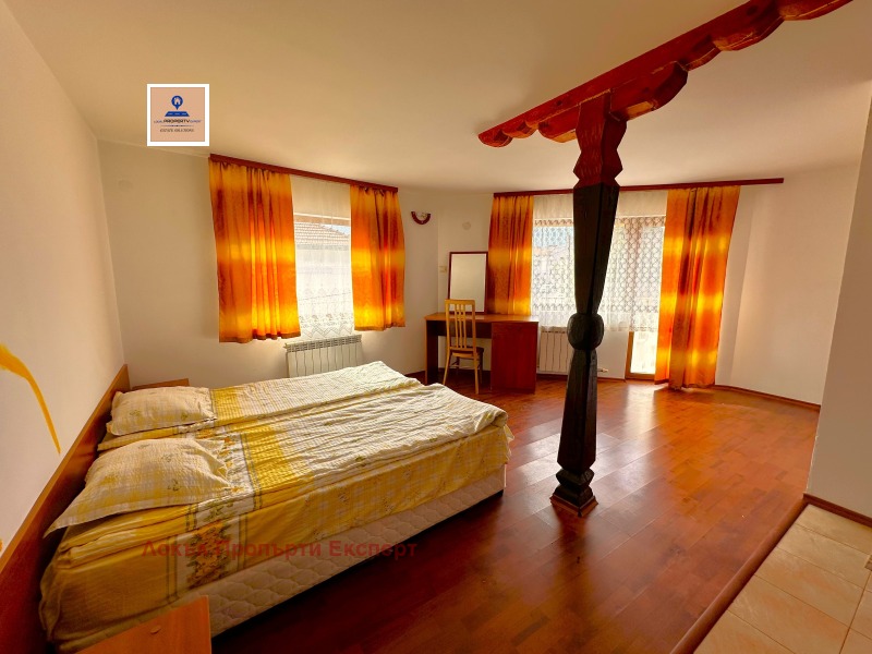 Продава КЪЩА, гр. Банско, област Благоевград, снимка 8 - Къщи - 52200021