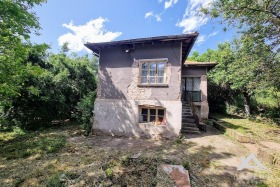 House Slakovtsi, region Pernik 3