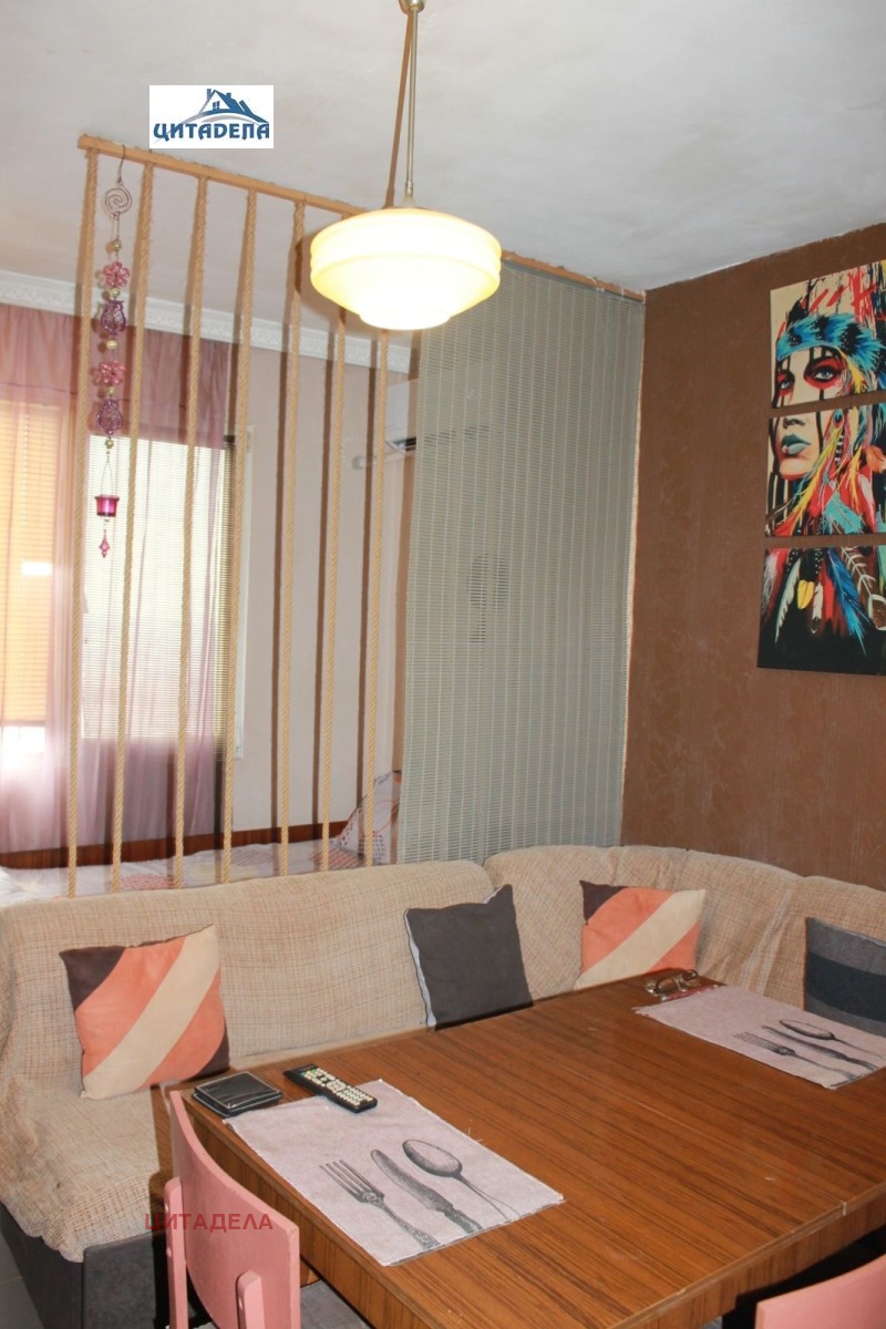 Продава  1-стаен град Стара Загора , Три чучура - север , 35 кв.м | 97240703