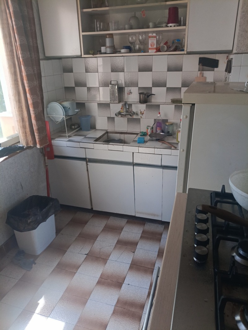 Продава  2-стаен град Разград , Орел , 60 кв.м | 36771650 - изображение [7]