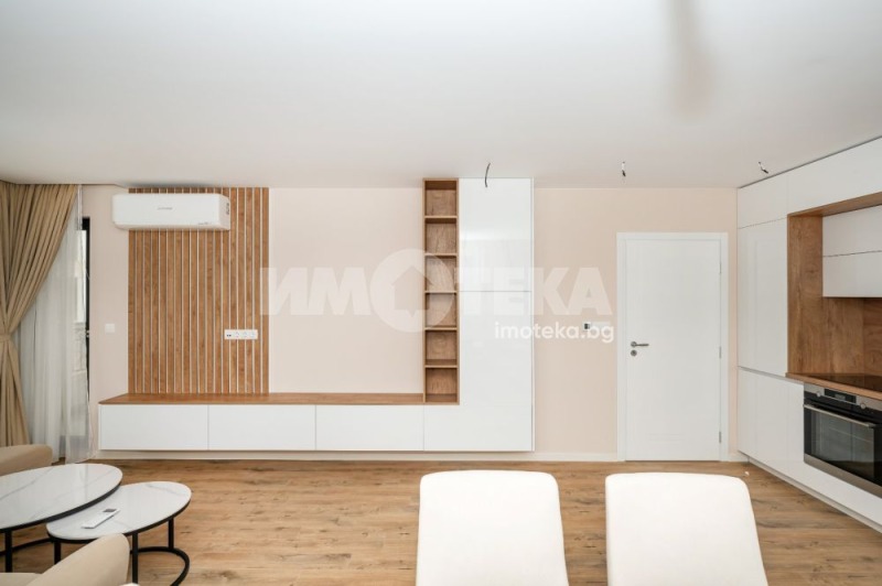 Продава  3-стаен град Пловдив , Остромила , 104 кв.м | 38243348 - изображение [9]
