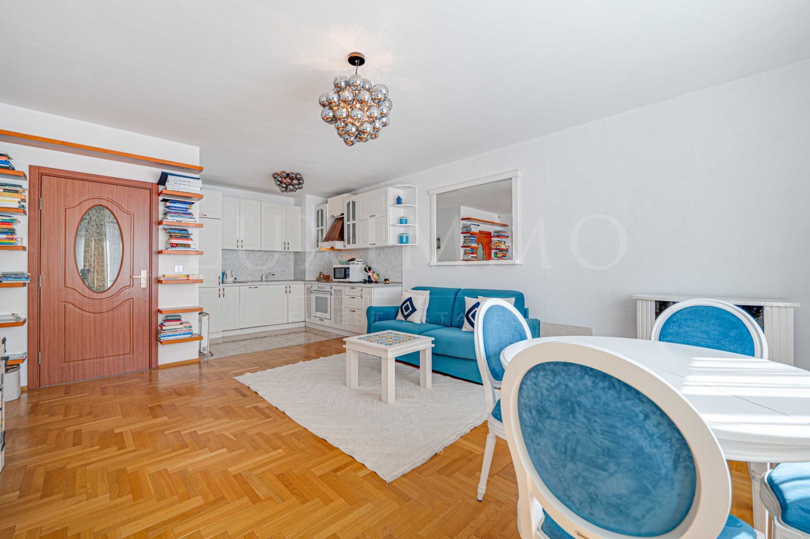 Продава 2-СТАЕН, гр. София, Оборище, снимка 2 - Апартаменти - 54188955