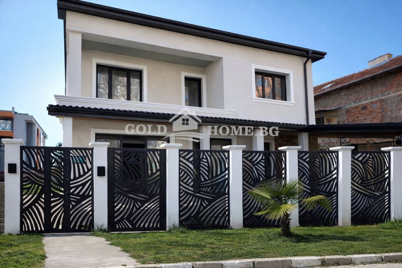 Продава КЪЩА в град Пазарджик, Устрем - 314 кв.м / 387 000 € » 756 906.21 лв., ГОЛД ИМОТИ