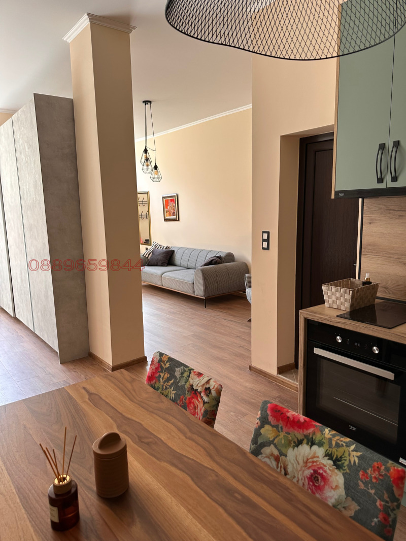 Продава 1-СТАЕН, гр. Велико Търново, Колю Фичето, снимка 7 - Апартаменти - 52785245