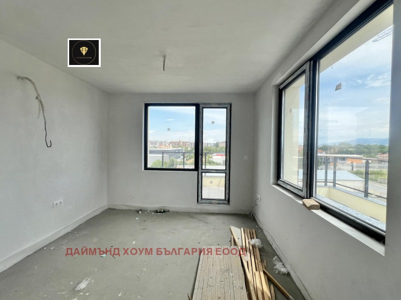 In vendita  2 camere da letto Plovdiv , Peshtersko shose , 104 mq | 84015696