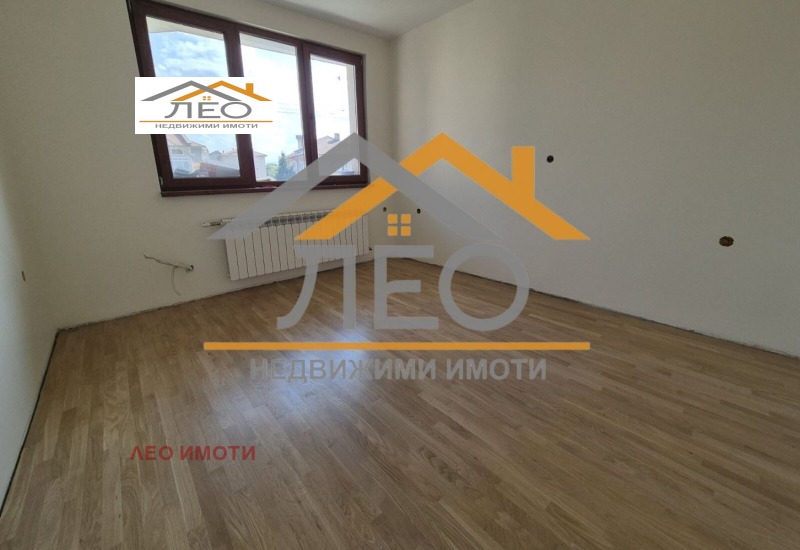 Продава 3-СТАЕН, гр. Севлиево, област Габрово, снимка 2 - Aпартаменти - 49146930