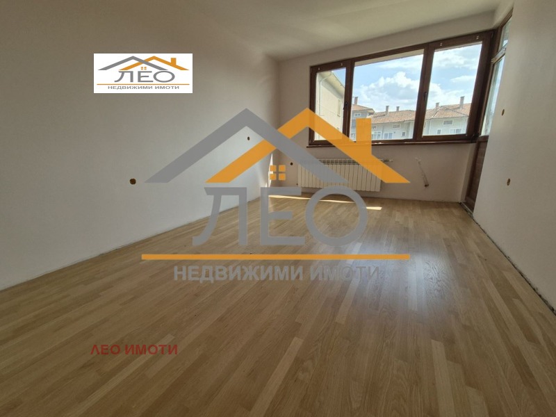 Продава 3-СТАЕН, гр. Севлиево, област Габрово, снимка 1 - Aпартаменти - 49146930