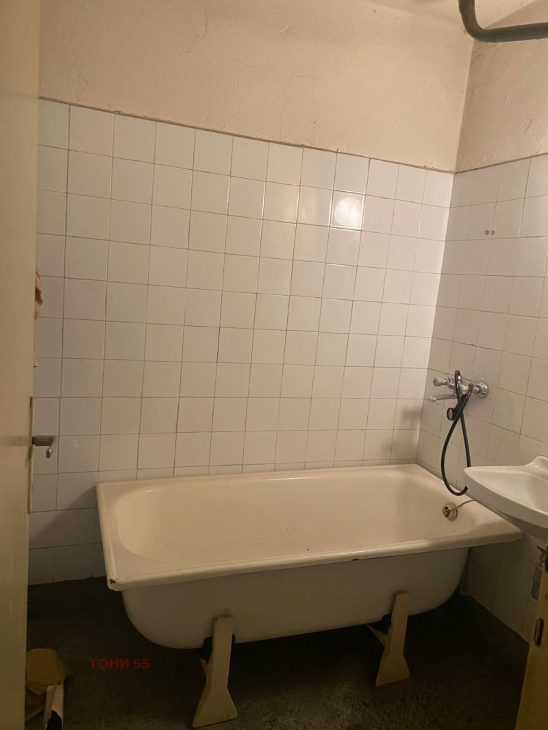 Продава 3-СТАЕН, гр. Русе, Централен южен район, снимка 5 - Апартаменти - 52198781