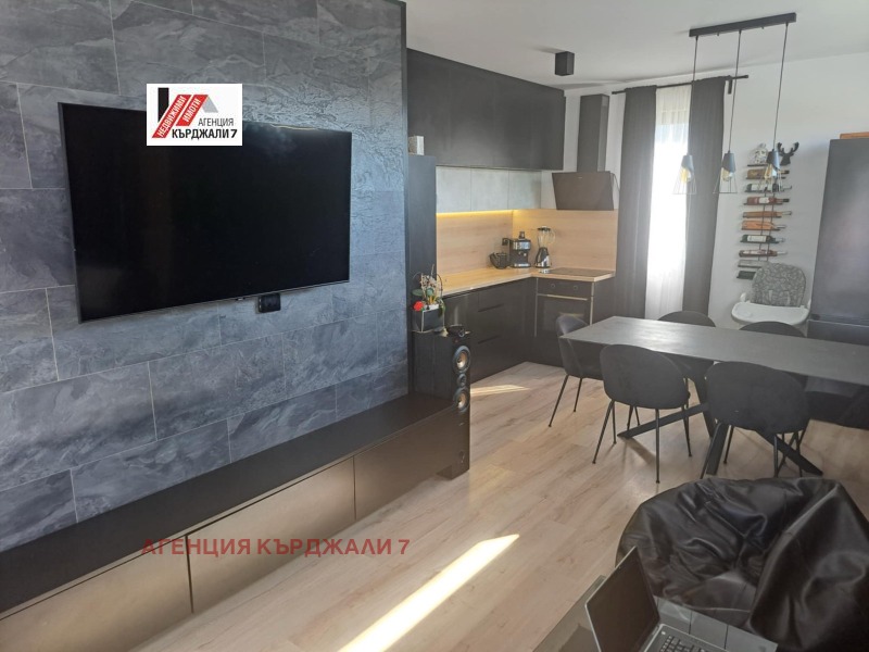 En venta  Casa Kardzhali , Veselchane , 194 metros cuadrados | 98545145 - imagen [10]