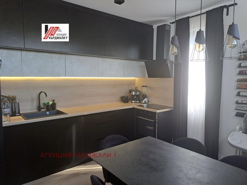 En venta  Casa Kardzhali , Veselchane , 194 metros cuadrados | 98545145 - imagen [3]