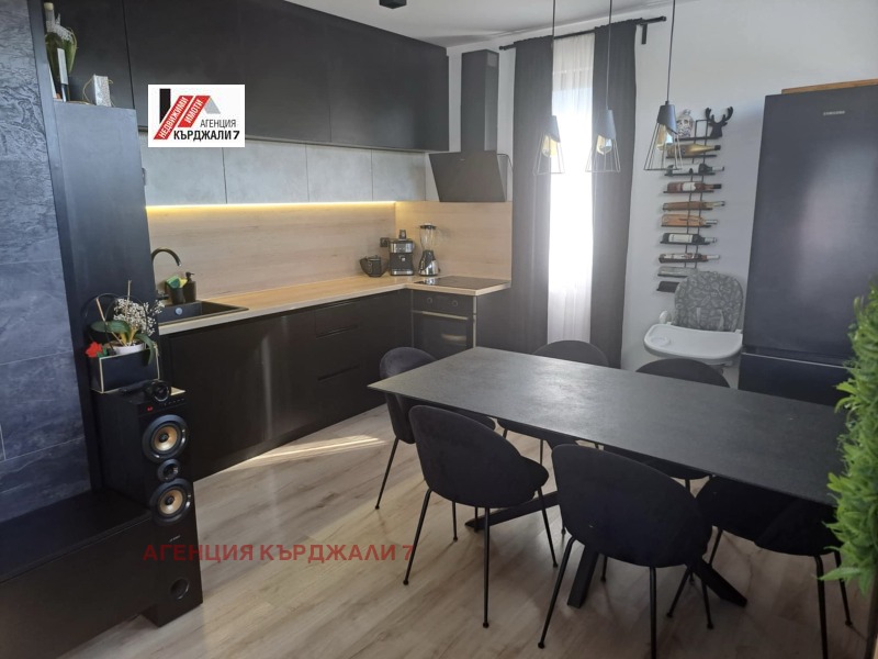 En venta  Casa Kardzhali , Veselchane , 194 metros cuadrados | 98545145 - imagen [2]