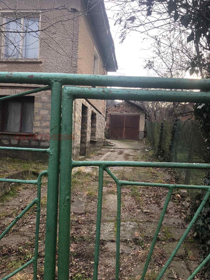 Продава КЪЩА, с. Церово, област София област, снимка 2 - Къщи - 52769750
