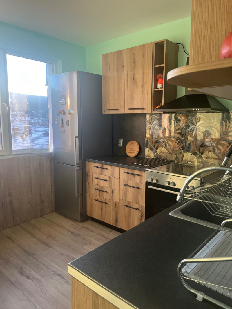 Продава 2-СТАЕН в град Перник, Център - 66 кв.м / 85 000 € » 166 245.55 лв., СПЕКТЪР
