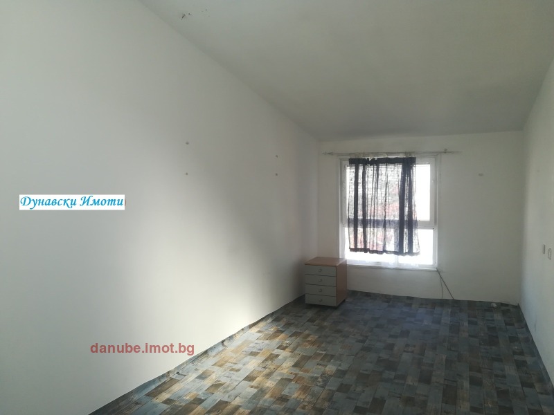 Продава ОФИС в град Русе, Център - 18 кв.м / 16 100 € » 31 488.86 лв., ДУНАВСКИ ИМОТИ