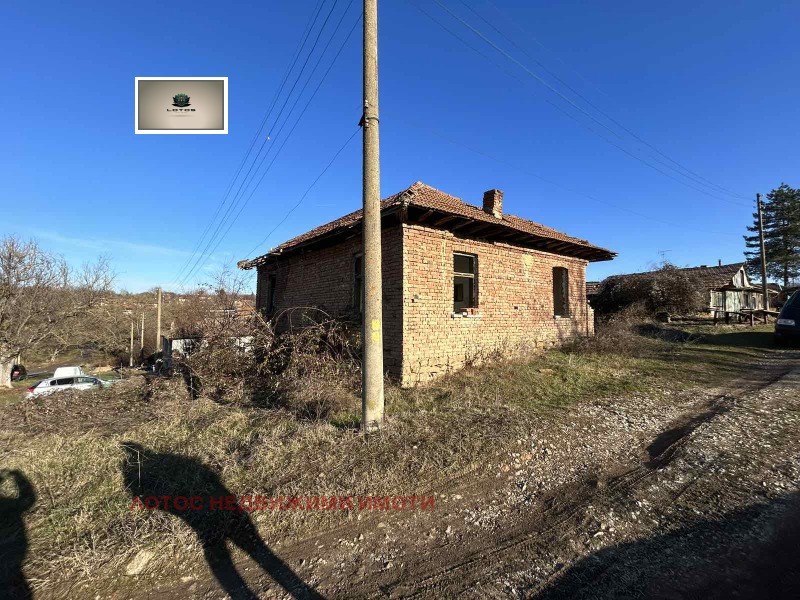 Продава КЪЩА в област Велико Търново, с. Владислав - 80 кв.м / 3 900 € » 7 627.74 лв., ЛОТОС НЕДВИЖИМИ ИМОТИ