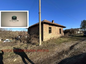 Продажба на имоти в с. Владислав, област Велико Търново - изображение 1 