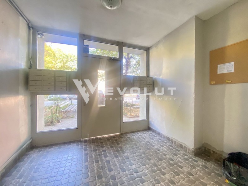 Продава 2-СТАЕН, гр. София, Дружба 1, снимка 16 - Апартаменти - 51694785