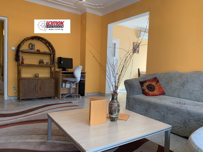 Продава  3-стаен град София , Лозенец , 120 кв.м | 93955108