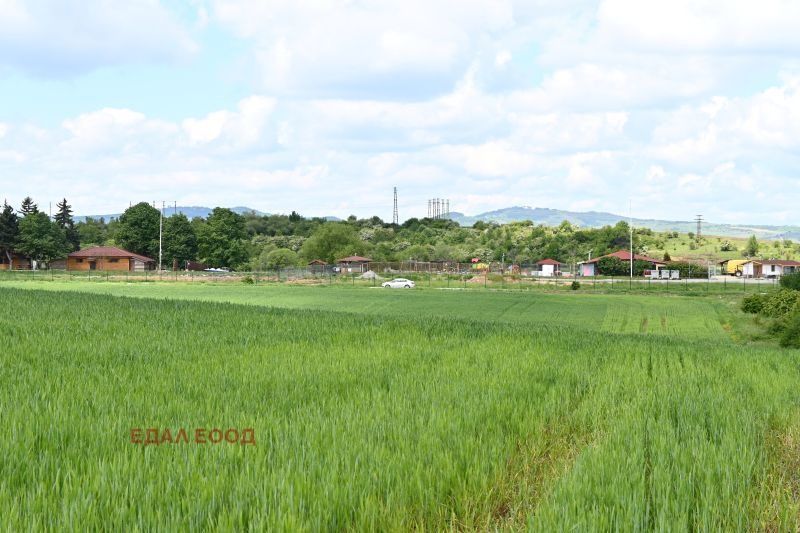 Продава  Парцел област Перник , магистрала Люлин , 24710 кв.м | 85486774 - изображение [15]