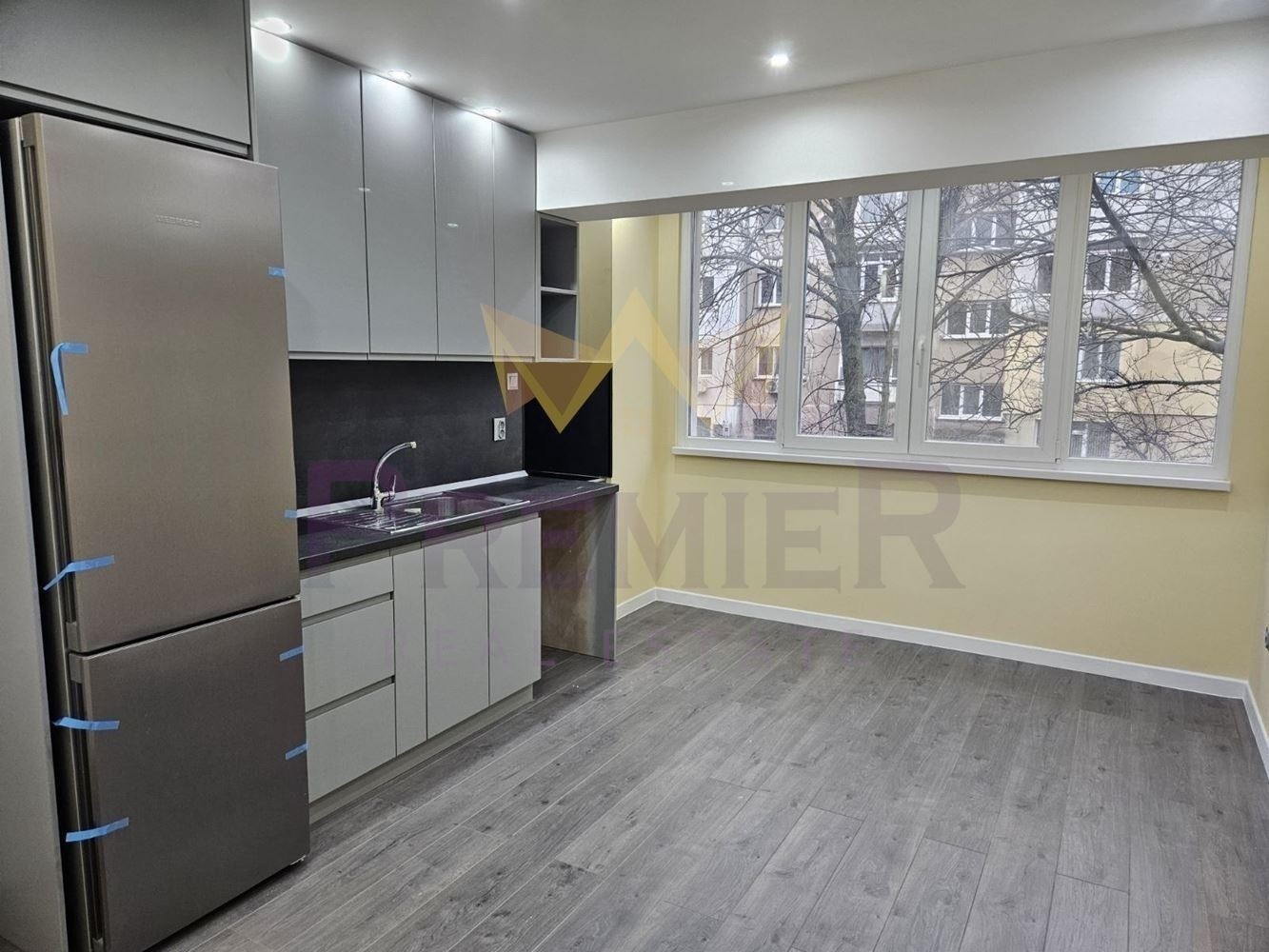 Продава 3-СТАЕН, гр. София, Карпузица, снимка 2 - Апартаменти - 54343613