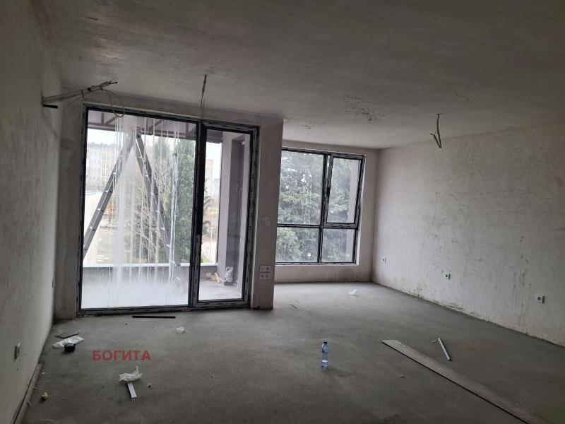 Продава 4-СТАЕН в град Стара Загора, Опълченски - 138 кв.м / 269 900 € » 527 878.52 лв., БОГИТА