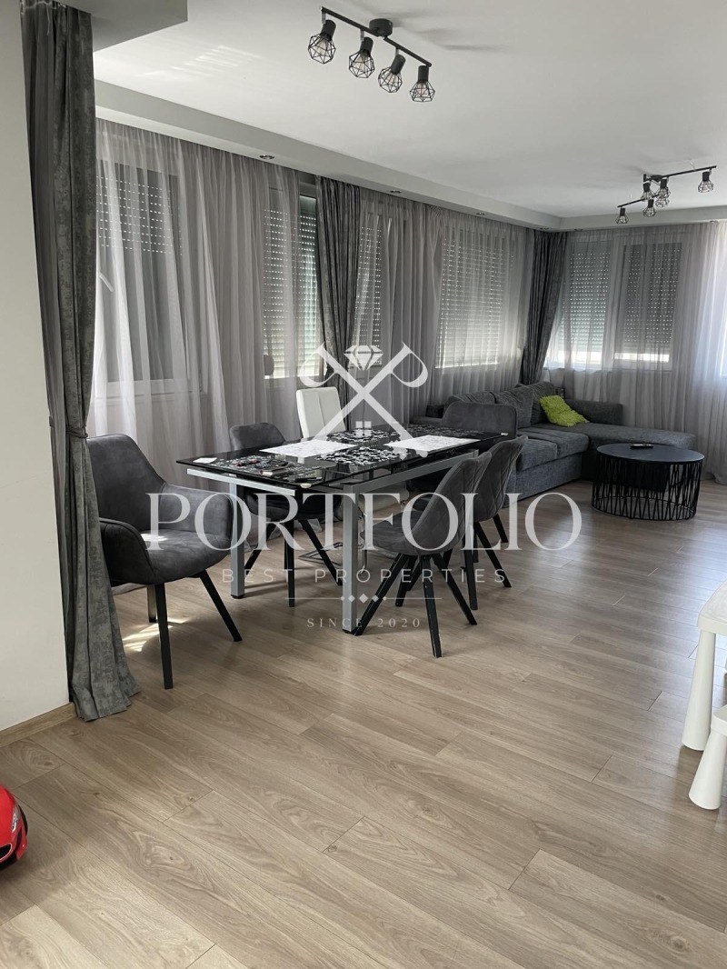 Продава МНОГОСТАЕН, гр. Бургас, Възраждане, снимка 2 - Апартаменти - 53337756