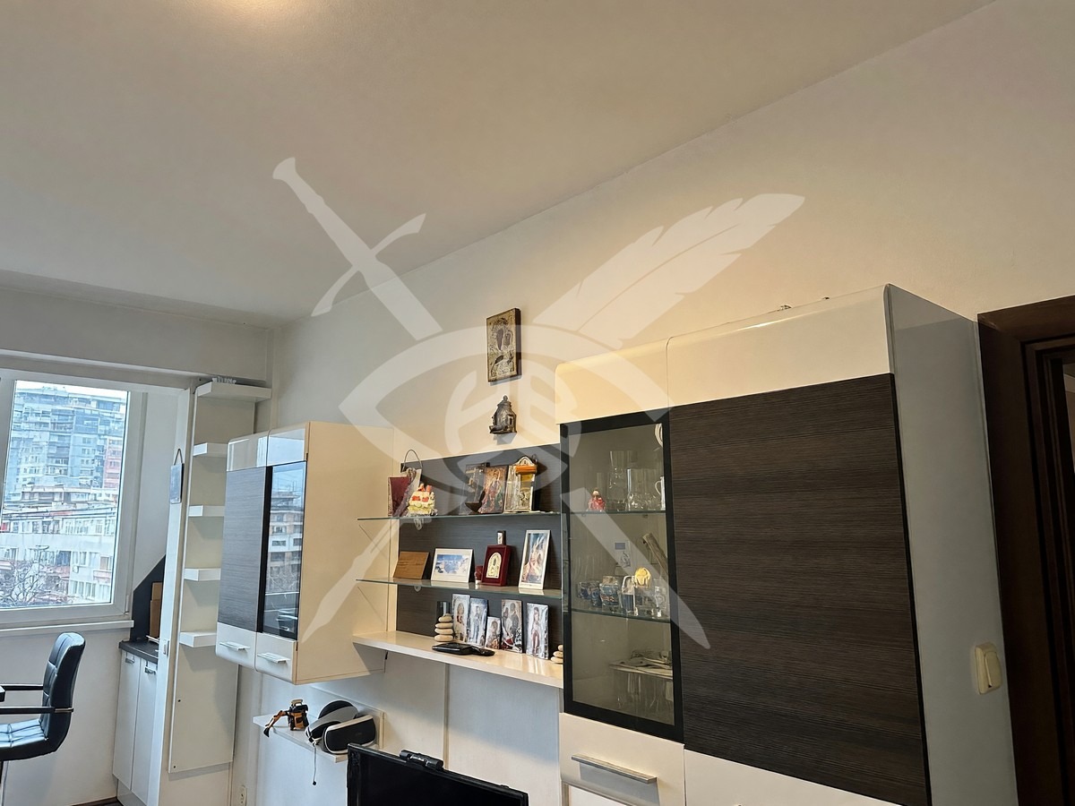 Продава 3-СТАЕН, гр. София, Гоце Делчев, снимка 2 - Апартаменти - 56650402