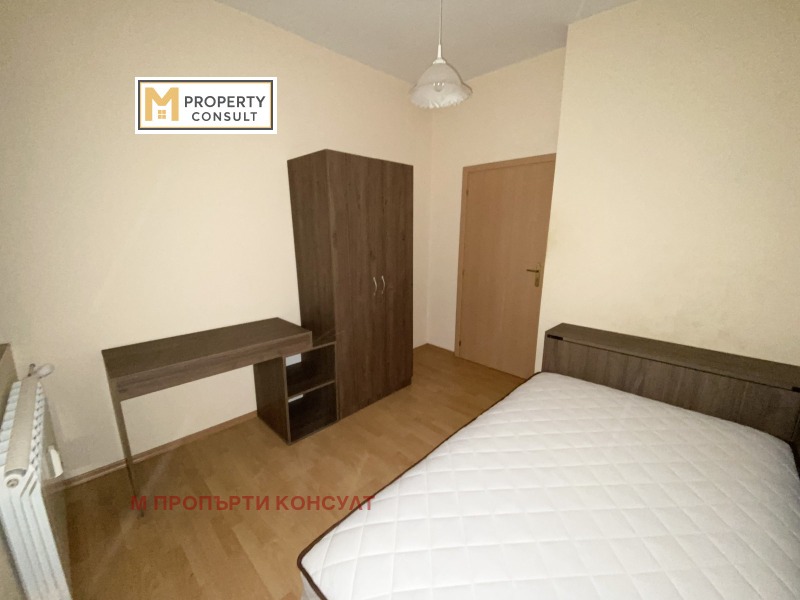 Продава 3-СТАЕН, гр. Плевен, Идеален център, снимка 3 - Апартаменти - 52708591