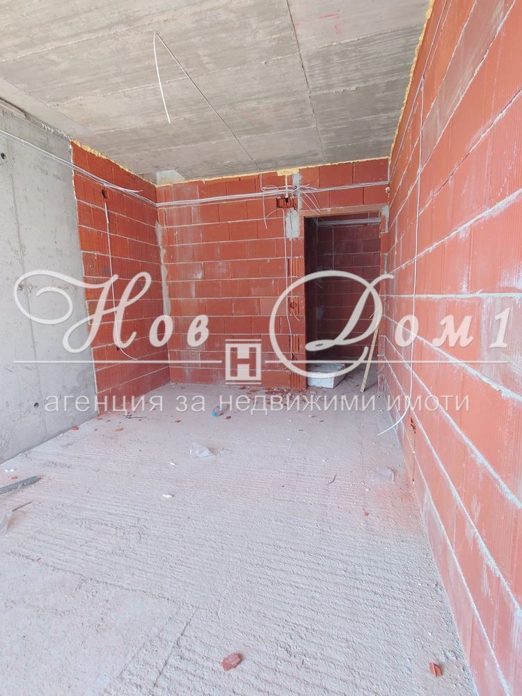 Till salu  3 sovrum Sofia , Podujane , 167 kvm | 10643566 - bild [4]