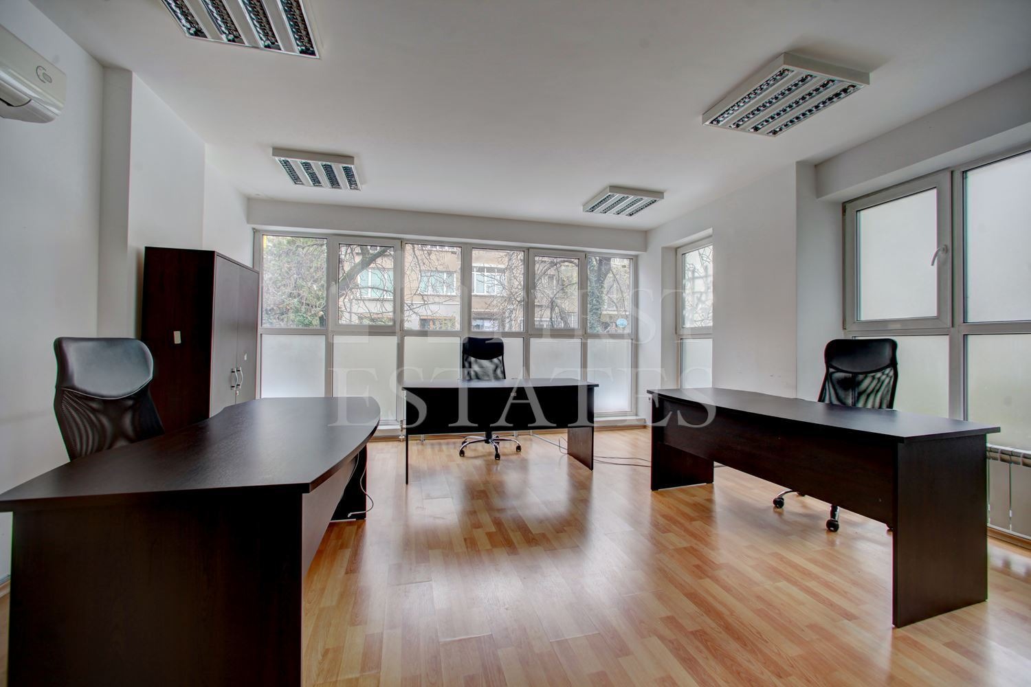 Продава ОФИС, гр. София, Център, снимка 2 - Офиси - 52322871