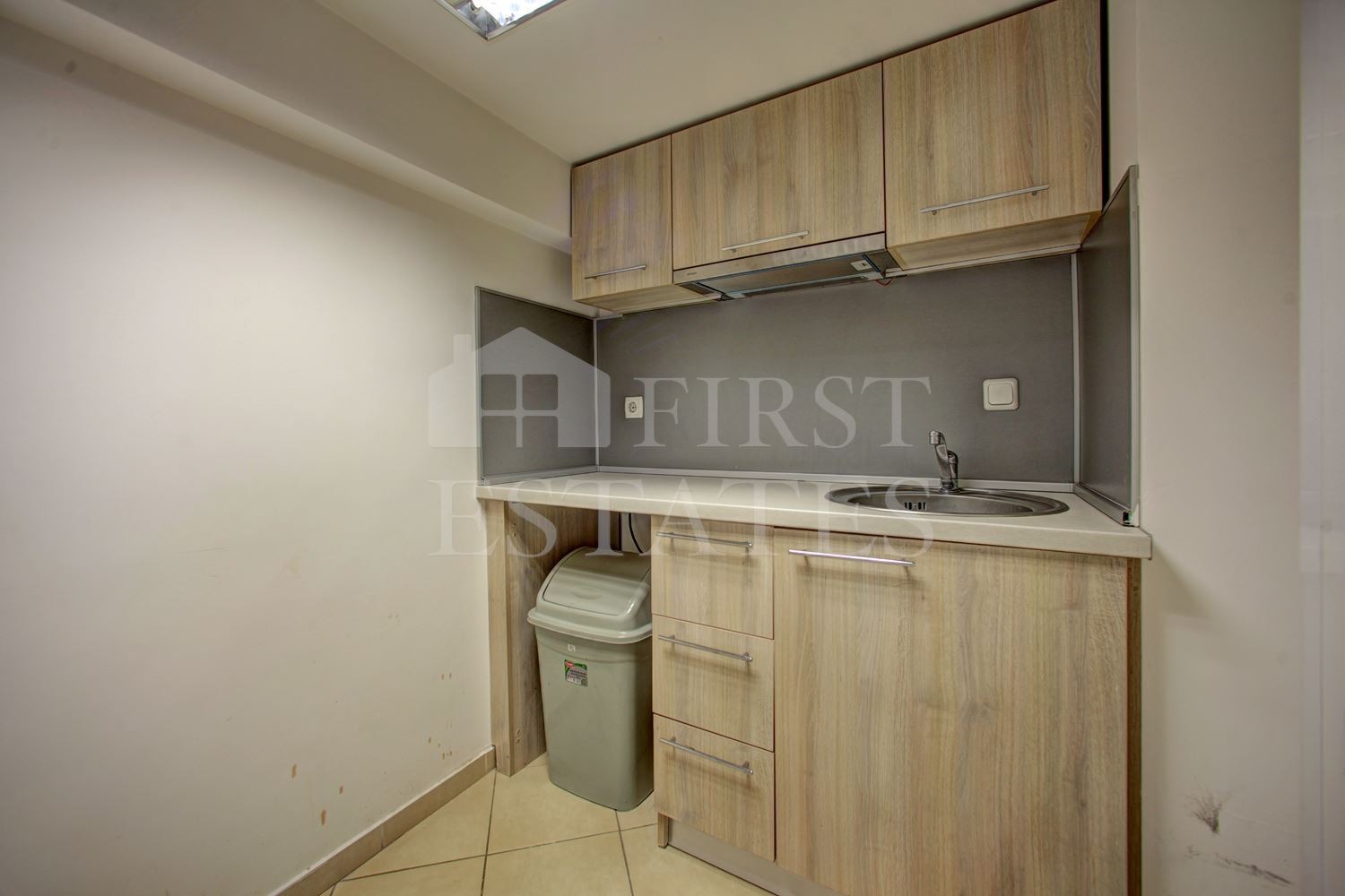 Продава ОФИС, гр. София, Център, снимка 4 - Офиси - 52322871