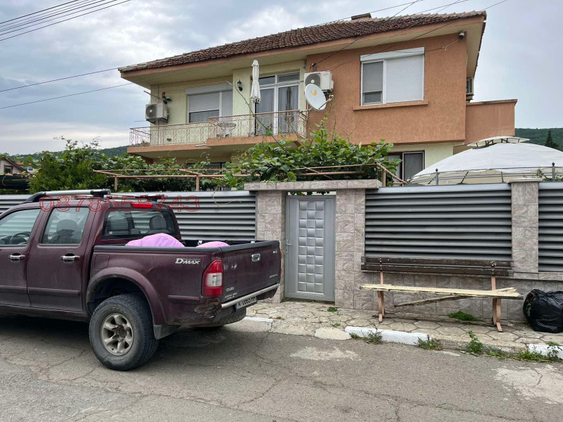 Продава КЪЩА в област Бургас, с. Кошарица - 350 кв.м / 250 000 € » 488 957.50 лв.