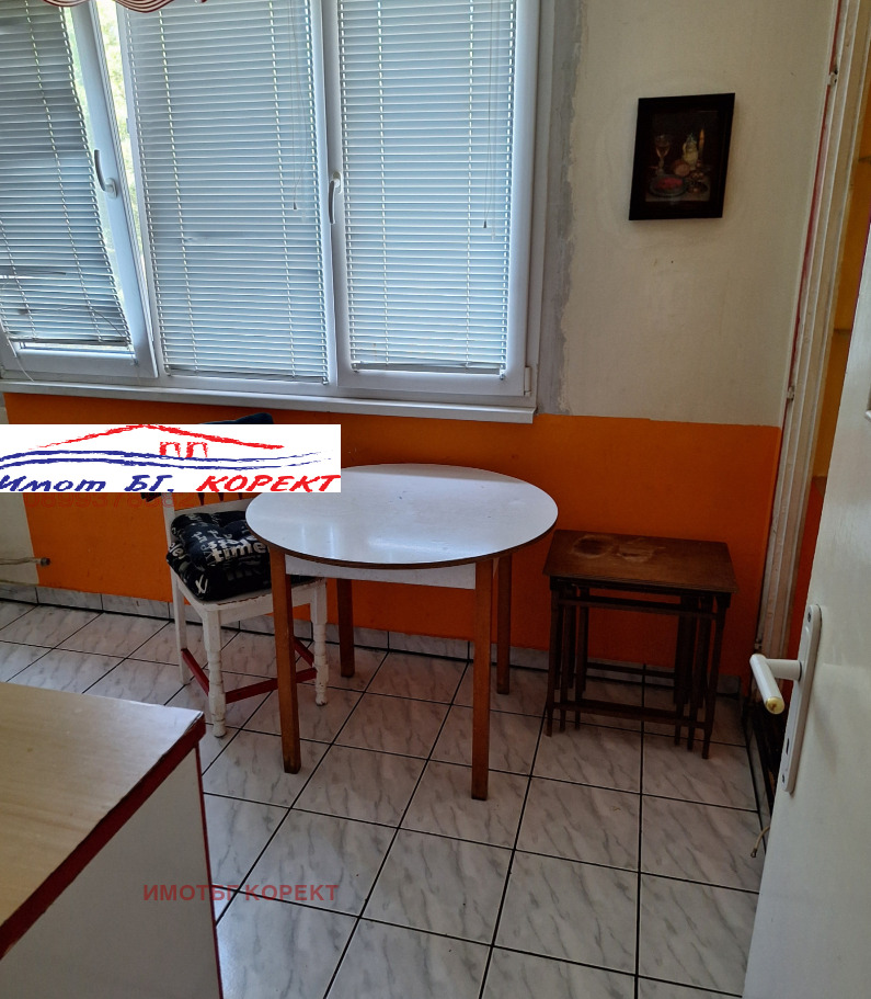 Na prodej  1 ložnice Sofia , Slatina , 70 m2 | 69669427 - obraz [5]