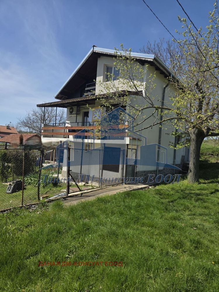 Продава КЪЩА, област Шумен, с. Струино • 90000 € • 90382457 — Holmes.bg