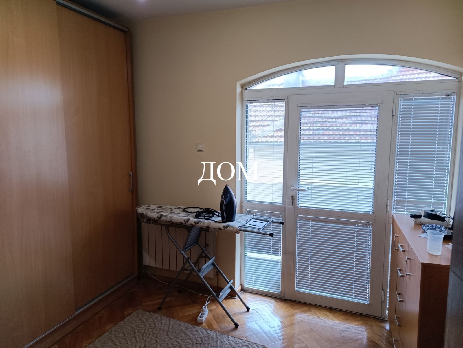 Продава ЕТАЖ ОТ КЪЩА, гр. Шумен, Център, снимка 5 - Етаж от къща - 54515750