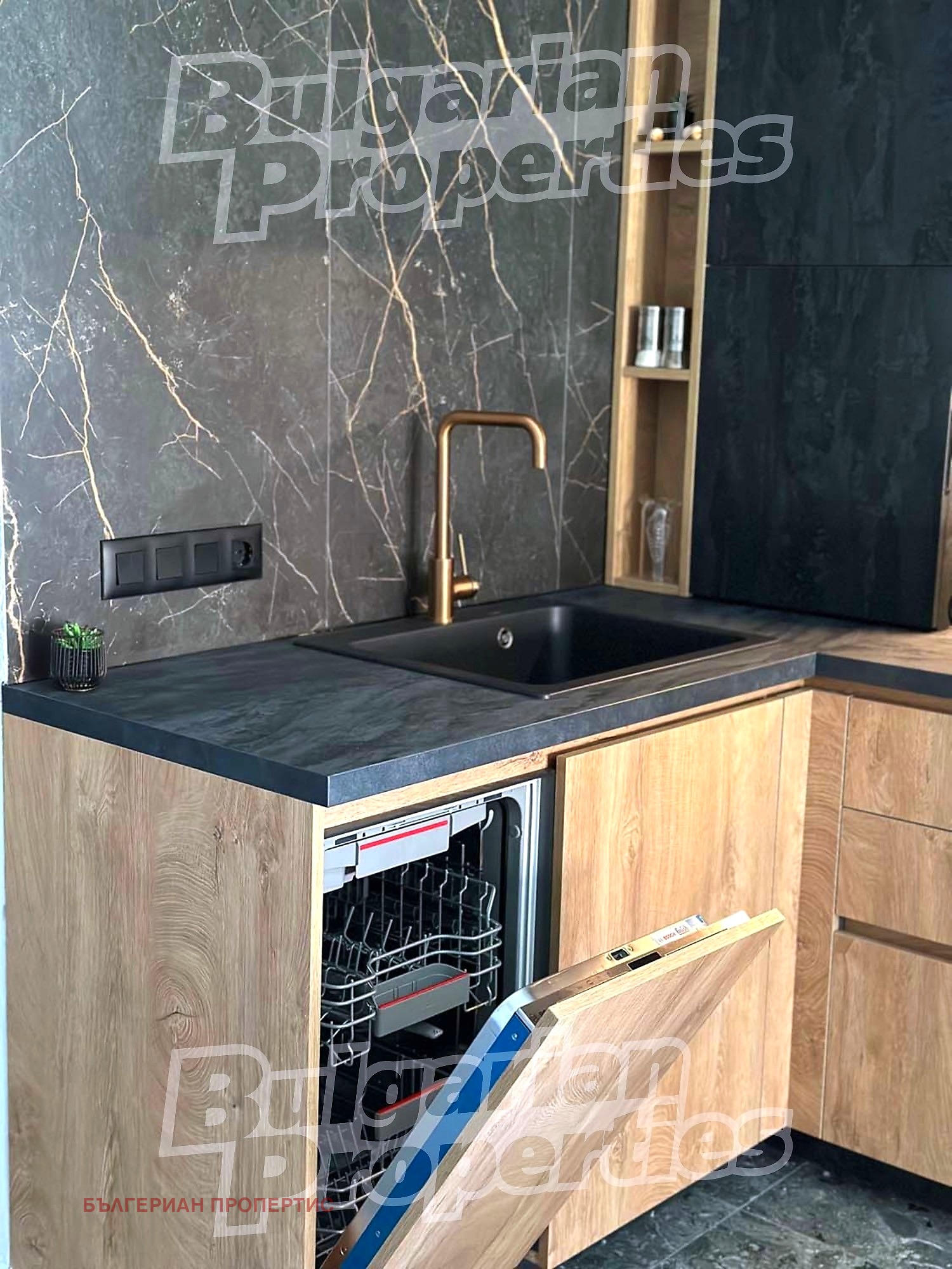 Продава КЪЩА, с. Лозенец, област Бургас, снимка 15 - Къщи - 56119116