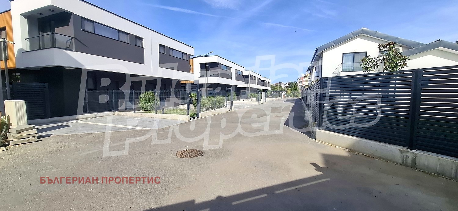 Продава КЪЩА, с. Лозенец, област Бургас, снимка 3 - Къщи - 56119116