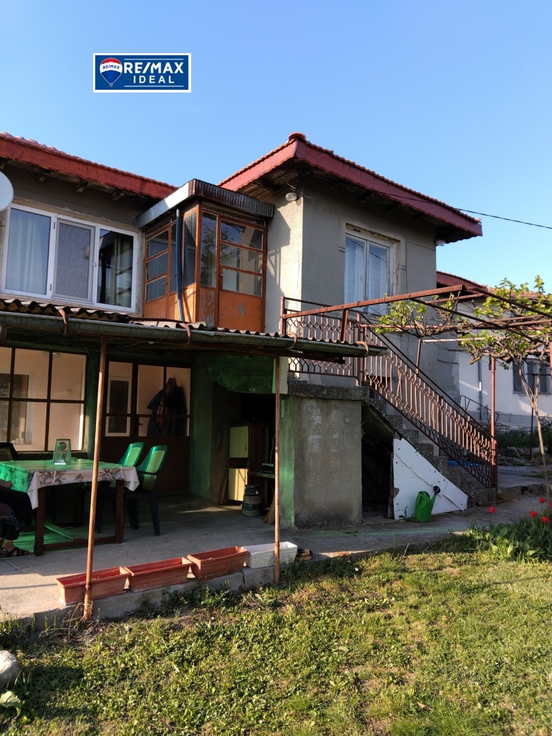 Продава  Къща област Варна , с. Кичево , 240 кв.м | 63649732