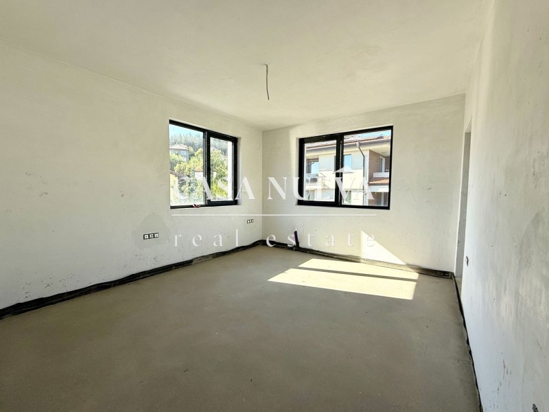 Til salg  Hus Pernik , Iztok , 478 kvm | 92090551 - billede [9]