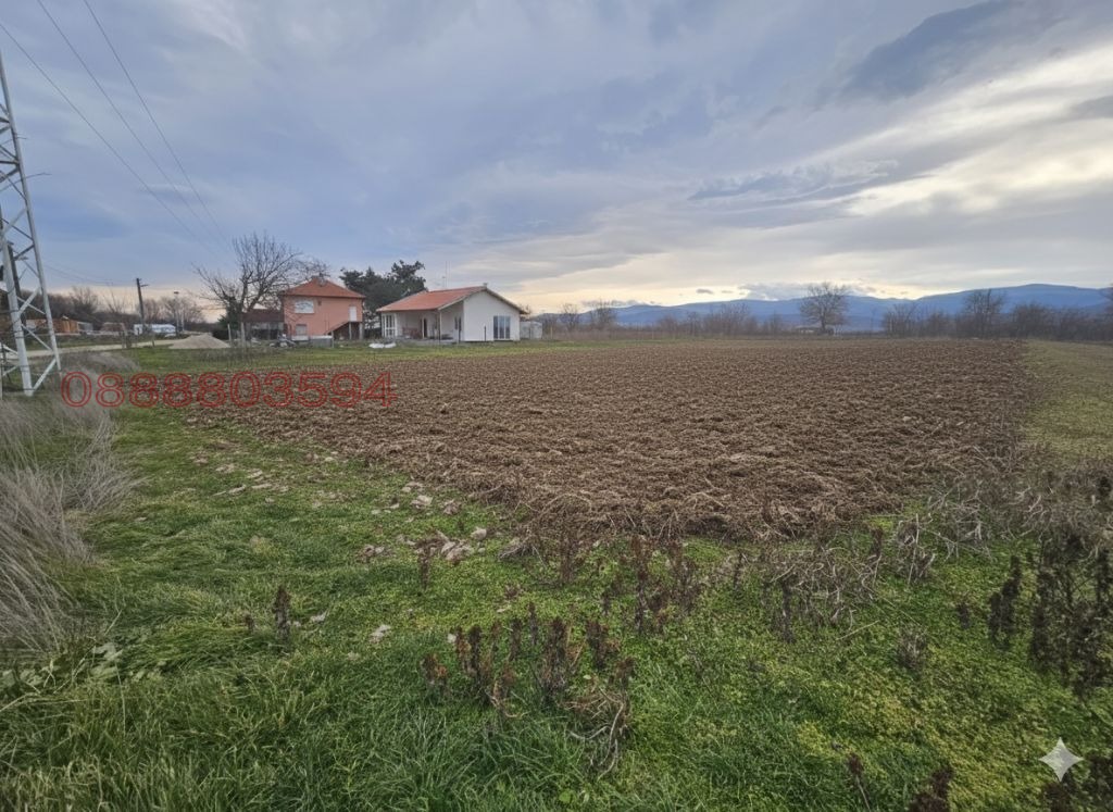 Продава ПАРЦЕЛ, с. Оризари, област Пловдив