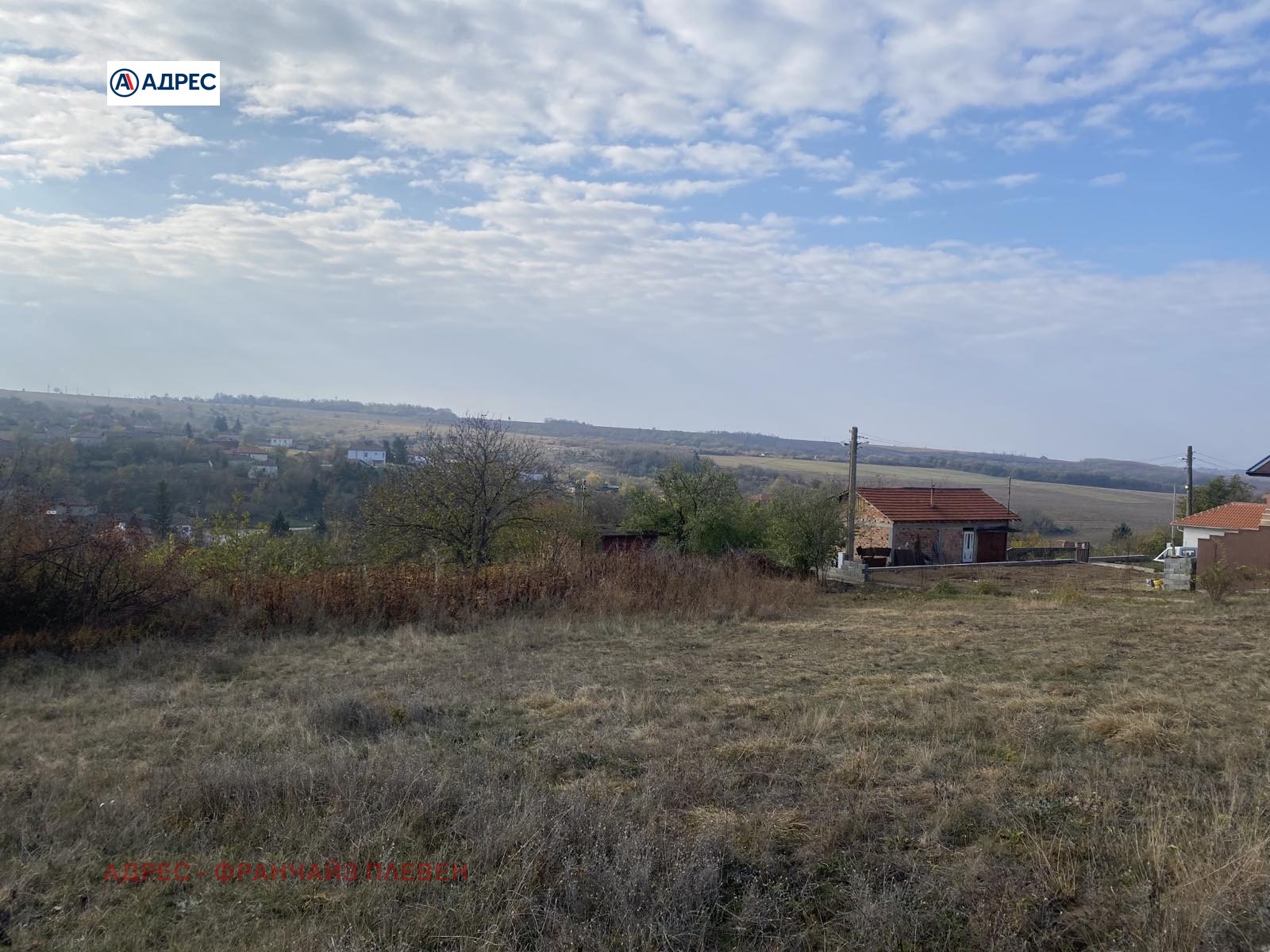 Продава ПАРЦЕЛ, с. Радишево, област Плевен