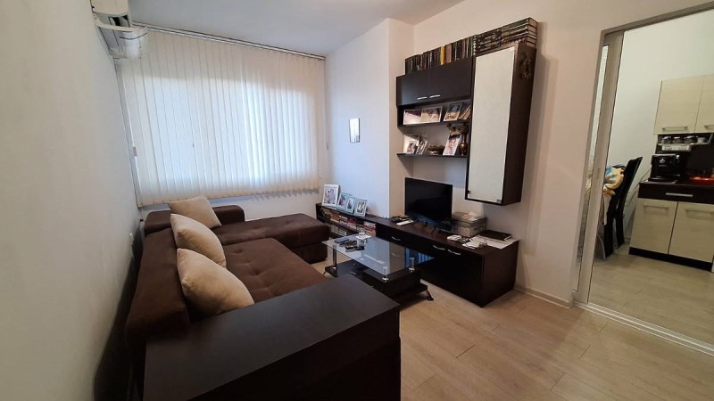 Продава  1-стаен област Монтана , гр. Лом , 38 кв.м | 88610369