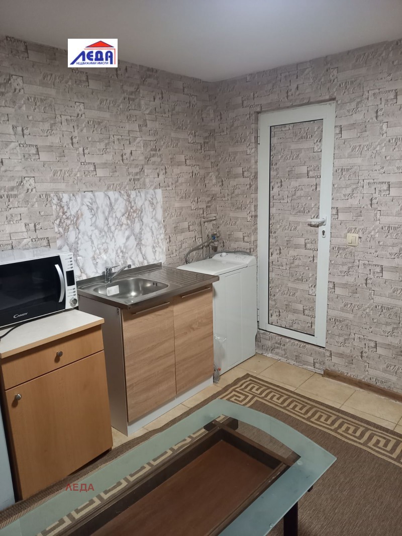 Продава 1-СТАЕН, гр. Плевен, Идеален център, снимка 3 - Апартаменти - 52582717