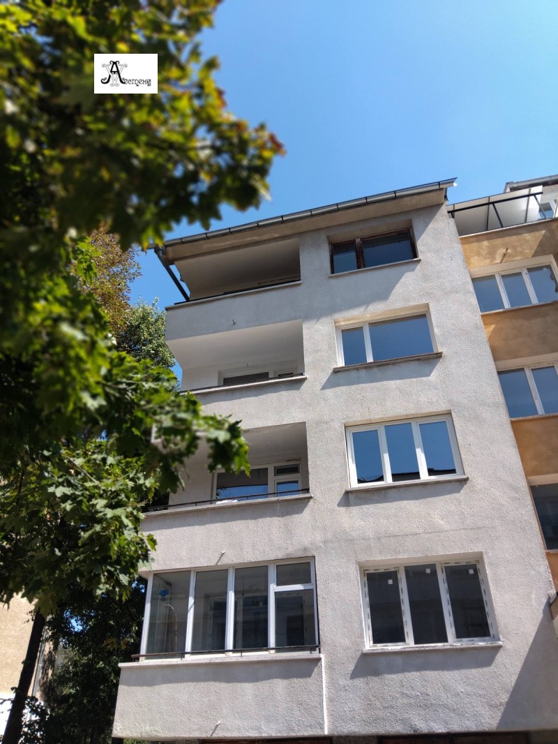 Продава 4-СТАЕН, гр. София, Иван Вазов, снимка 2 - Апартаменти - 53387011