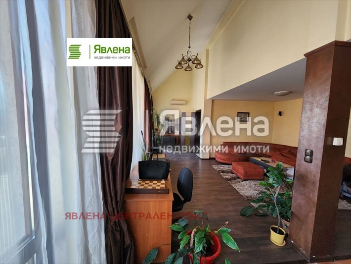 Продава МНОГОСТАЕН, гр. София, Център, снимка 2 - Апартаменти - 54684716