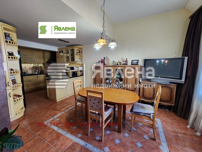Продава МНОГОСТАЕН, гр. София, Център, снимка 3 - Апартаменти - 54684716
