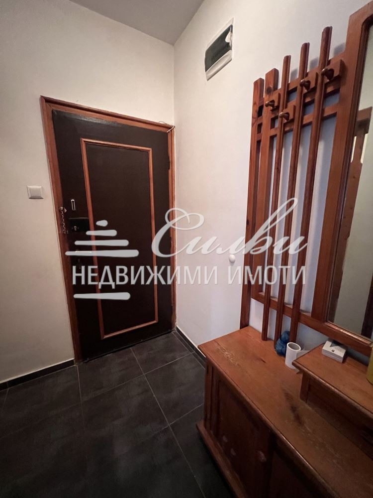 Продава ЕТАЖ ОТ КЪЩА, гр. Шумен, Център, снимка 9 - Етаж от къща - 52602230