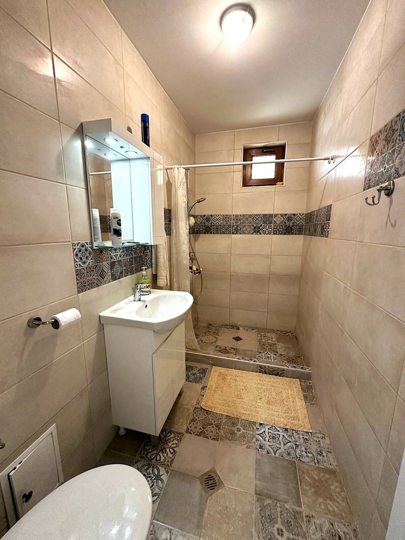 Продава КЪЩА, с. Александрово, област Шумен, снимка 12 - Къщи - 52481047