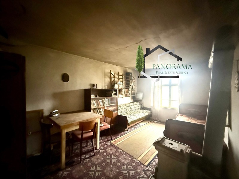 Продава КЪЩА, с. Новосел, област Шумен, снимка 2 - Къщи - 53508445